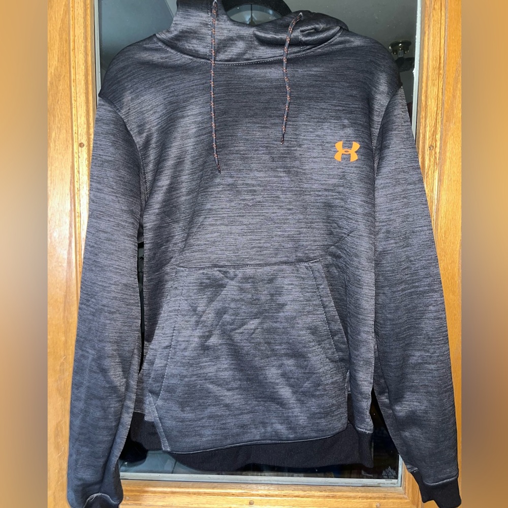 NWT Men’s Under Armour Hoodie